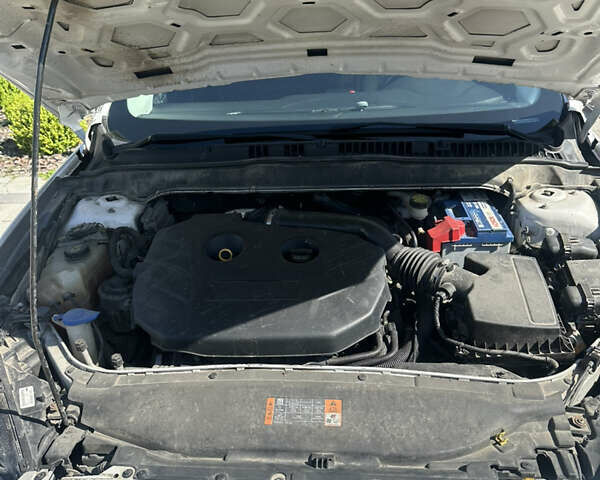 Форд Фьюжен 2015 у Львові на Automoto.ua Білий Форд Фьюжен, об'ємом двигуна 2 л та пробігом 200 тис. км за 9500 $, фото 14 на Automoto.ua