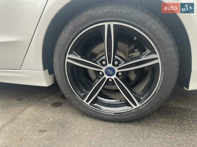 Белый Форд Фьюжн, объемом двигателя 2 л и пробегом 84 тыс. км за 12700 $, фото 6 на Automoto.ua