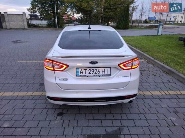 Белый Форд Фьюжн, объемом двигателя 2 л и пробегом 143 тыс. км за 11350 $, фото 3 на Automoto.ua
