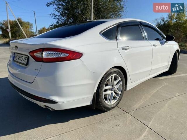 Белый Форд Фьюжн, объемом двигателя 2.49 л и пробегом 158 тыс. км за 11999 $, фото 2 на Automoto.ua