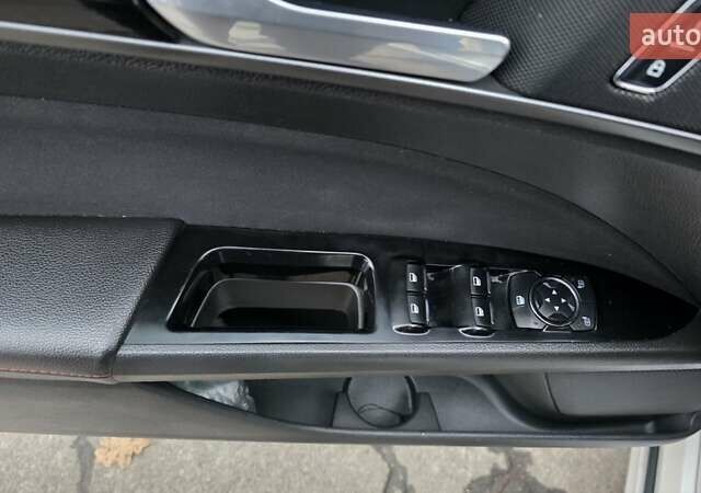 Білий Форд Фьюжен, об'ємом двигуна 2.5 л та пробігом 240 тис. км за 9449 $, фото 39 на Automoto.ua