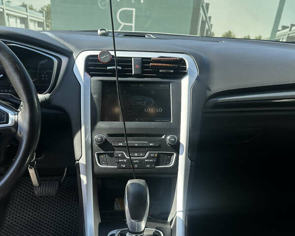 Форд Фьюжен 2015 у Львові на Automoto.ua Білий Форд Фьюжен, об'ємом двигуна 2 л та пробігом 200 тис. км за 9500 $, фото 13 на Automoto.ua