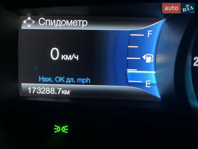 Білий Форд Фьюжен, об'ємом двигуна 2 л та пробігом 173 тис. км за 11300 $, фото 9 на Automoto.ua