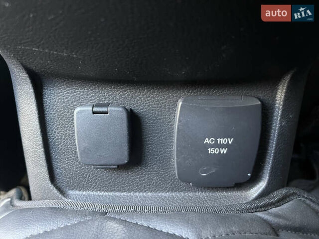 Білий Форд Фьюжен, об'ємом двигуна 2 л та пробігом 180 тис. км за 11400 $, фото 19 на Automoto.ua