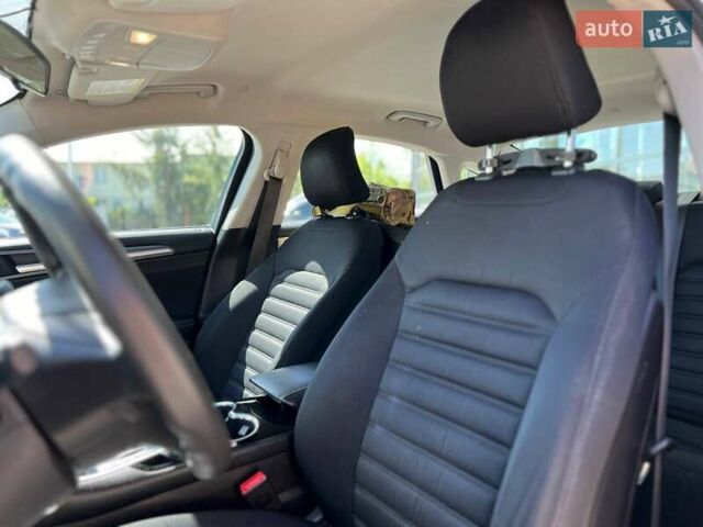 Білий Форд Фьюжен, об'ємом двигуна 2 л та пробігом 75 тис. км за 12900 $, фото 14 на Automoto.ua