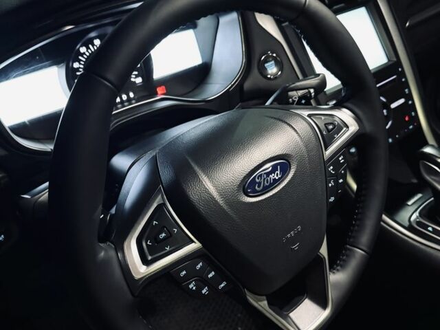 Форд Фьюжн 2015 в Днепре (Днепропетровске) на Automoto.ua Белый Форд Фьюжн, объемом двигателя 2 л и пробегом 166 тыс. км за 11000 $, фото 5 на Automoto.ua