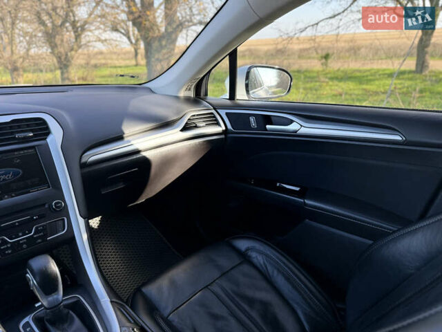 Белый Форд Фьюжн, объемом двигателя 2.5 л и пробегом 194 тыс. км за 11500 $, фото 18 на Automoto.ua