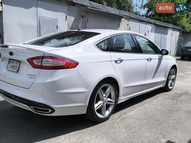 Белый Форд Фьюжн, объемом двигателя 2 л и пробегом 259 тыс. км за 10700 $, фото 35 на Automoto.ua