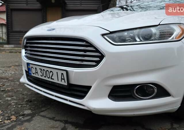 Білий Форд Фьюжен, об'ємом двигуна 2.49 л та пробігом 241 тис. км за 9400 $, фото 28 на Automoto.ua