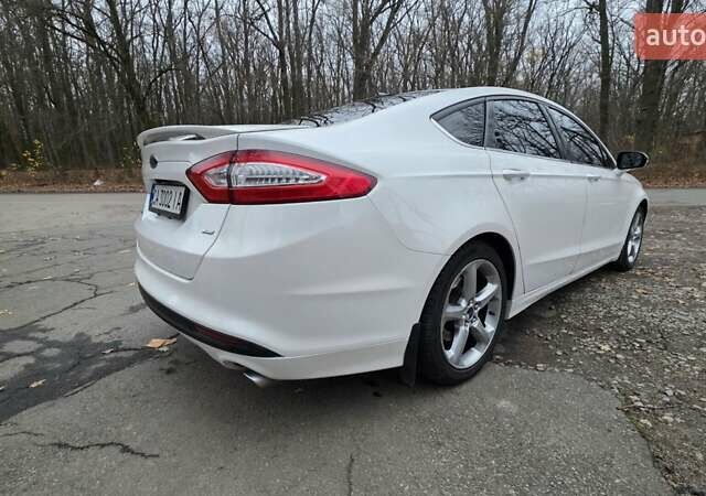 Білий Форд Фьюжен, об'ємом двигуна 2.5 л та пробігом 240 тис. км за 9449 $, фото 20 на Automoto.ua