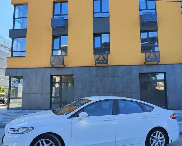 Белый Форд Фьюжн, объемом двигателя 2.5 л и пробегом 90 тыс. км за 11650 $, фото 4 на Automoto.ua