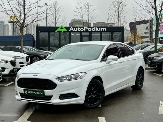 Белый Форд Фьюжн, объемом двигателя 2.5 л и пробегом 201 тыс. км за 9500 $, фото 1 на Automoto.ua