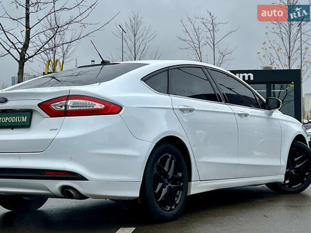 Белый Форд Фьюжн, объемом двигателя 2.49 л и пробегом 199 тыс. км за 9500 $, фото 15 на Automoto.ua