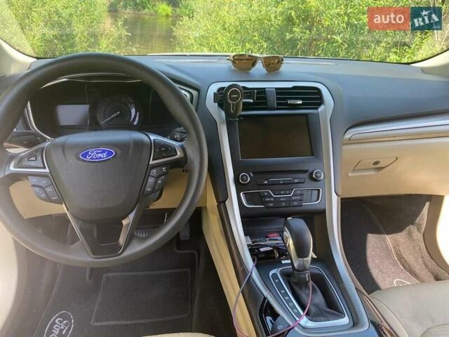 Білий Форд Фьюжен, об'ємом двигуна 2.5 л та пробігом 64 тис. км за 11300 $, фото 7 на Automoto.ua