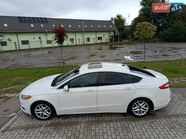 Белый Форд Фьюжн, объемом двигателя 2.5 л и пробегом 145 тыс. км за 10700 $, фото 7 на Automoto.ua