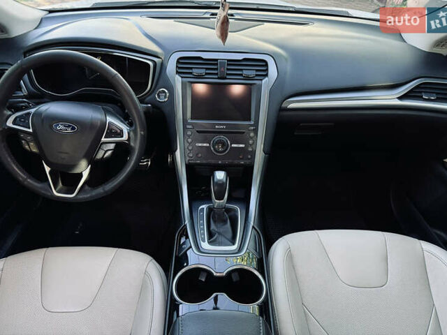 Форд Фьюжен 2015 у Дніпро (Дніпропетровську) на Automoto.ua Білий Форд Фьюжен, об'ємом двигуна 2 л та пробігом 174 тис. км за 11999 $, фото 9 на Automoto.ua