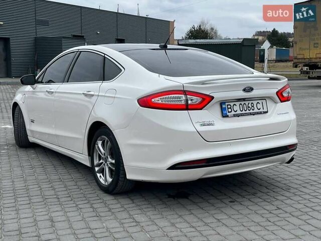 Белый Форд Фьюжн, объемом двигателя 2 л и пробегом 190 тыс. км за 11000 $, фото 9 на Automoto.ua