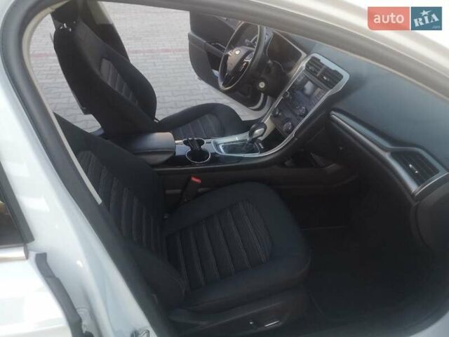 Білий Форд Фьюжен, об'ємом двигуна 2.5 л та пробігом 119 тис. км за 11300 $, фото 17 на Automoto.ua