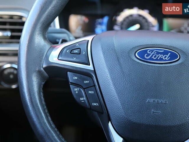 Белый Форд Фьюжн, объемом двигателя 2 л и пробегом 157 тыс. км за 11300 $, фото 17 на Automoto.ua