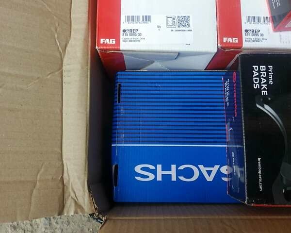 Белый Форд Фьюжн, объемом двигателя 2 л и пробегом 215 тыс. км за 10550 $, фото 29 на Automoto.ua