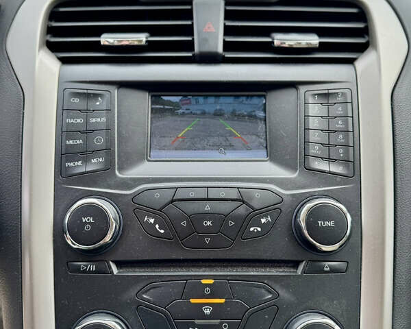 Білий Форд Фьюжен, об'ємом двигуна 2.5 л та пробігом 130 тис. км за 8700 $, фото 23 на Automoto.ua