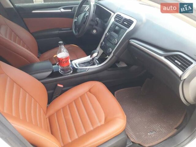 Белый Форд Фьюжн, объемом двигателя 2.5 л и пробегом 234 тыс. км за 8200 $, фото 14 на Automoto.ua