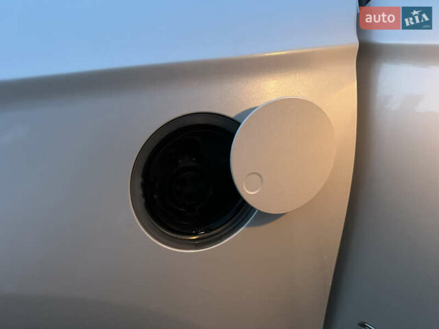 Білий Форд Фьюжен, об'ємом двигуна 2 л та пробігом 203 тис. км за 11500 $, фото 21 на Automoto.ua