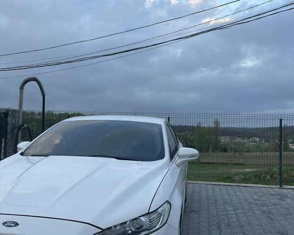 Білий Форд Фьюжен, об'ємом двигуна 2 л та пробігом 222 тис. км за 12700 $, фото 13 на Automoto.ua