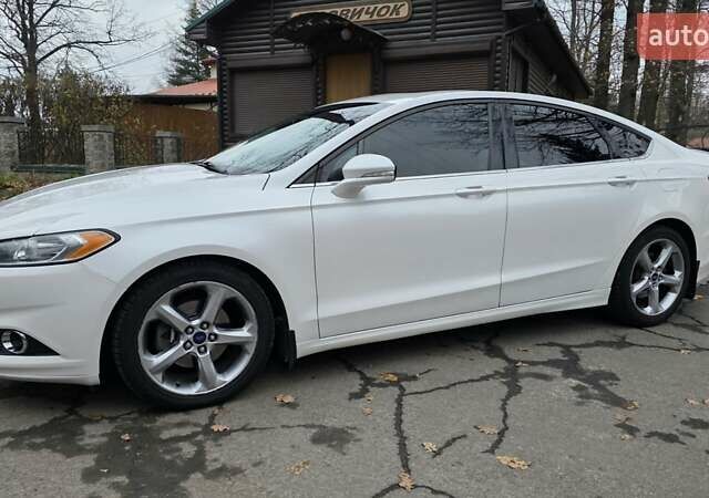 Білий Форд Фьюжен, об'ємом двигуна 2.5 л та пробігом 240 тис. км за 9449 $, фото 5 на Automoto.ua