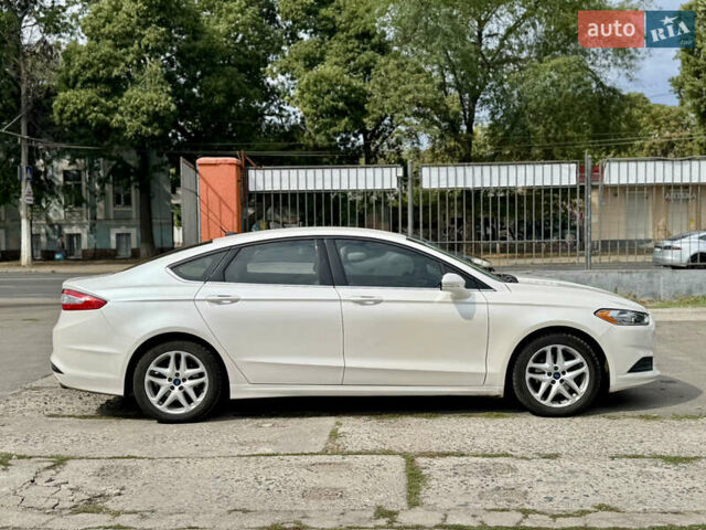 Білий Форд Фьюжен, об'ємом двигуна 2.5 л та пробігом 130 тис. км за 8700 $, фото 12 на Automoto.ua