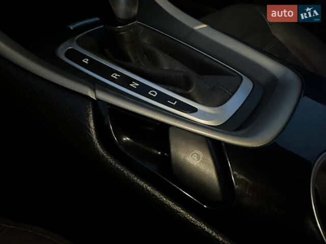 Білий Форд Фьюжен, об'ємом двигуна 2 л та пробігом 203 тис. км за 11500 $, фото 26 на Automoto.ua