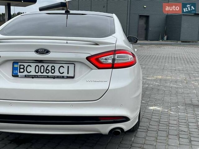 Белый Форд Фьюжн, объемом двигателя 2 л и пробегом 190 тыс. км за 11000 $, фото 12 на Automoto.ua
