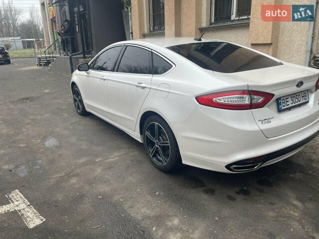 Белый Форд Фьюжн, объемом двигателя 2 л и пробегом 84 тыс. км за 12700 $, фото 2 на Automoto.ua