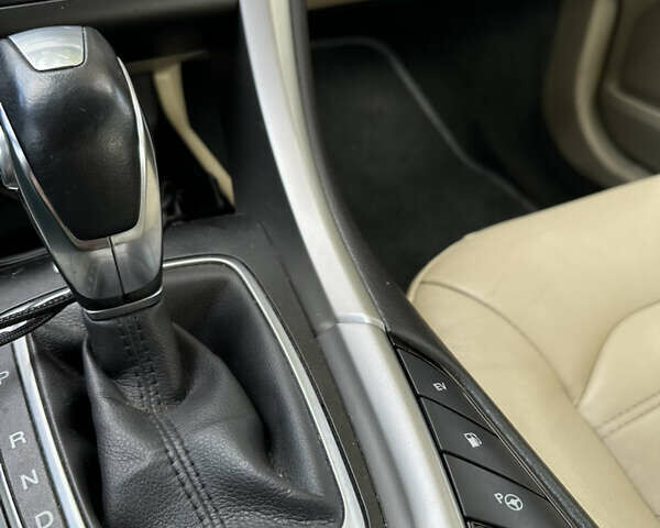 Белый Форд Фьюжн, объемом двигателя 2 л и пробегом 174 тыс. км за 14000 $, фото 14 на Automoto.ua