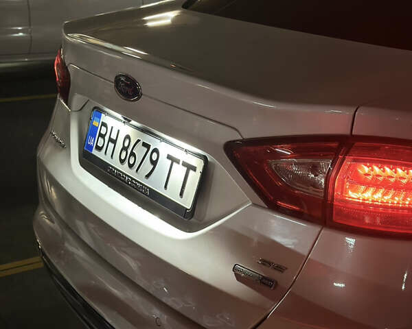 Белый Форд Фьюжн, объемом двигателя 2 л и пробегом 144 тыс. км за 15999 $, фото 41 на Automoto.ua
