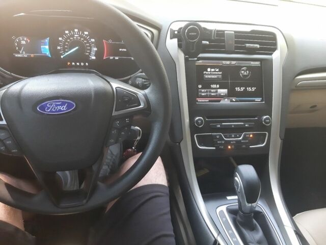 Белый Форд Фьюжн, объемом двигателя 2.5 л и пробегом 77 тыс. км за 13000 $, фото 7 на Automoto.ua