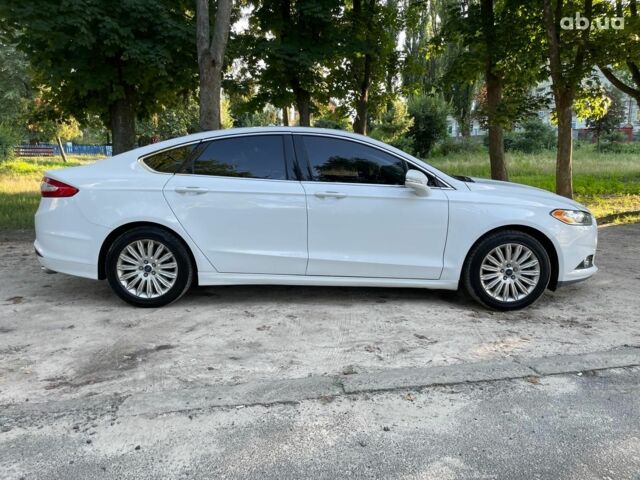 Белый Форд Фьюжн, объемом двигателя 2 л и пробегом 163 тыс. км за 12790 $, фото 6 на Automoto.ua