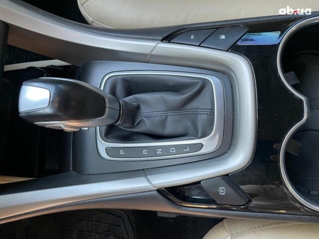 Белый Форд Фьюжн, объемом двигателя 2 л и пробегом 163 тыс. км за 12790 $, фото 27 на Automoto.ua