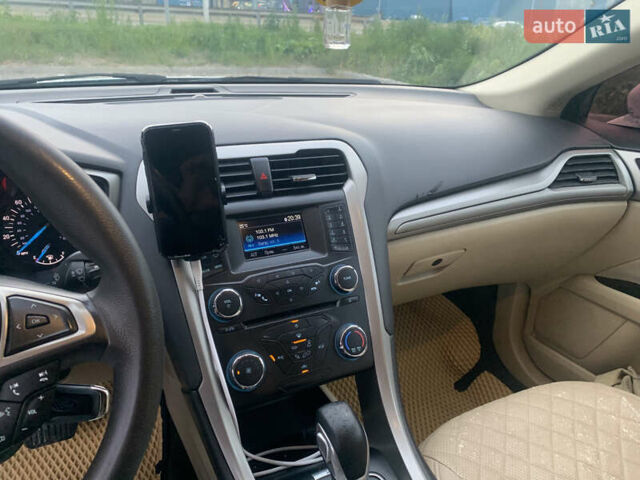 Білий Форд Фьюжен, об'ємом двигуна 2.5 л та пробігом 238 тис. км за 9300 $, фото 8 на Automoto.ua