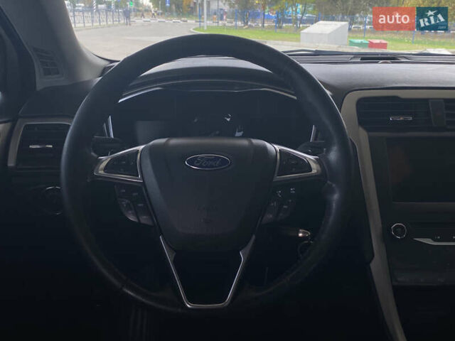 Форд Фьюжн 2015 в Николаеве на Automoto.ua Белый Форд Фьюжн, объемом двигателя 2 л и пробегом 115 тыс. км за 9699 $, фото 11 на Automoto.ua