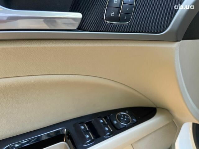 Белый Форд Фьюжн, объемом двигателя 2 л и пробегом 163 тыс. км за 12790 $, фото 22 на Automoto.ua