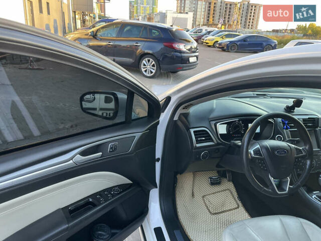 Белый Форд Фьюжн, объемом двигателя 2 л и пробегом 253 тыс. км за 9900 $, фото 21 на Automoto.ua