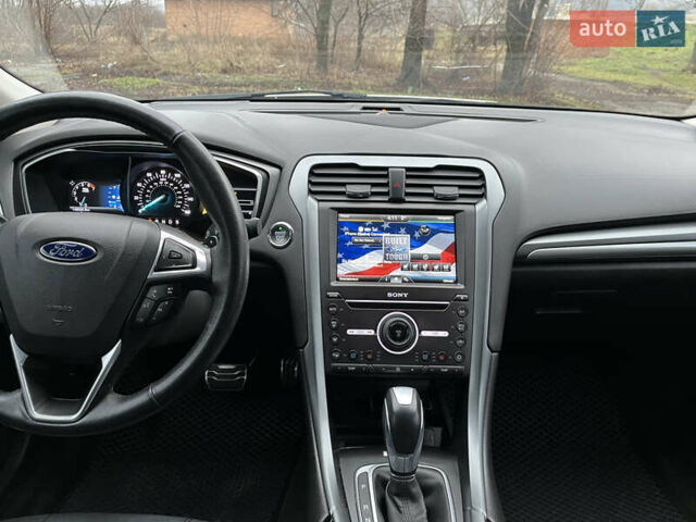 Белый Форд Фьюжн, объемом двигателя 2 л и пробегом 150 тыс. км за 12900 $, фото 12 на Automoto.ua