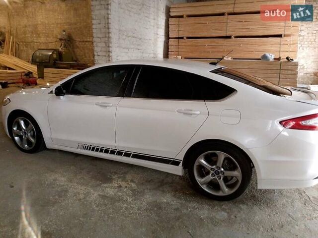 Білий Форд Фьюжен, об'ємом двигуна 2.5 л та пробігом 170 тис. км за 9500 $, фото 11 на Automoto.ua