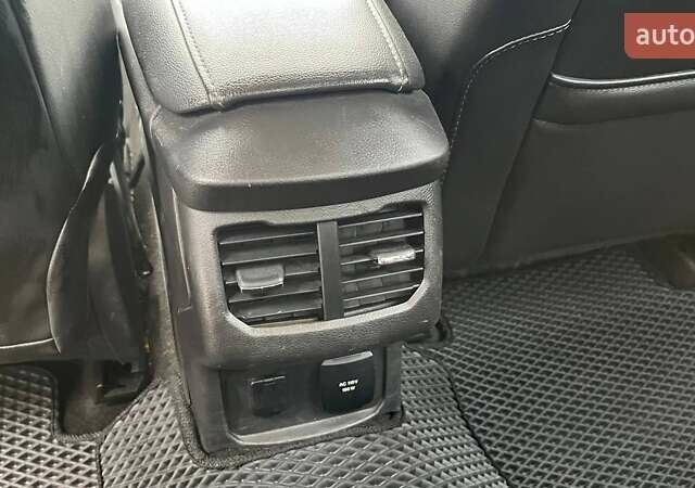 Білий Форд Фьюжен, об'ємом двигуна 2 л та пробігом 176 тис. км за 12500 $, фото 14 на Automoto.ua