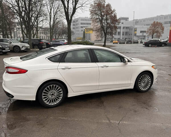 Білий Форд Фьюжен, об'ємом двигуна 0 л та пробігом 158 тис. км за 10000 $, фото 3 на Automoto.ua