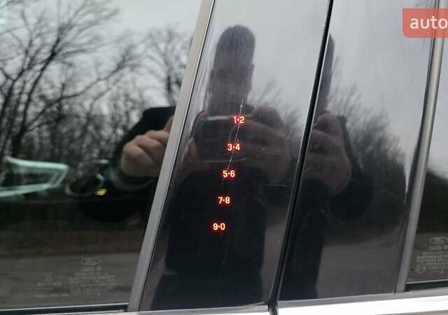 Білий Форд Фьюжен, об'ємом двигуна 2.49 л та пробігом 241 тис. км за 9400 $, фото 37 на Automoto.ua