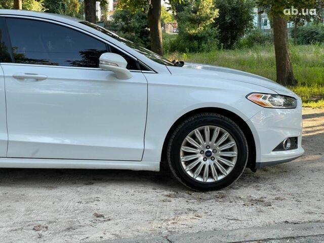 Белый Форд Фьюжн, объемом двигателя 2 л и пробегом 163 тыс. км за 12790 $, фото 5 на Automoto.ua