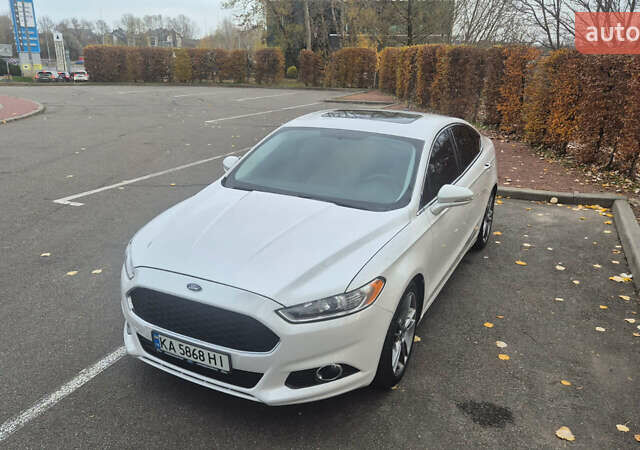 Білий Форд Фьюжен, об'ємом двигуна 2 л та пробігом 158 тис. км за 10950 $, фото 7 на Automoto.ua