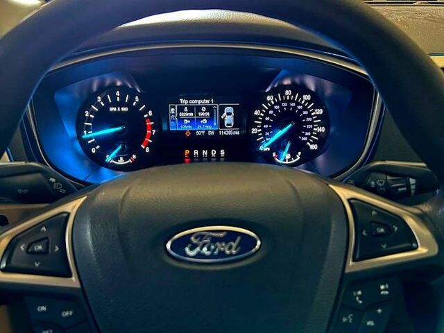 Белый Форд Фьюжн, объемом двигателя 2.5 л и пробегом 114 тыс. км за 10500 $, фото 8 на Automoto.ua